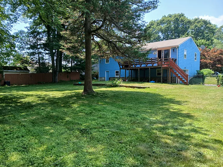 35 Forestdale Dr — Photo 17