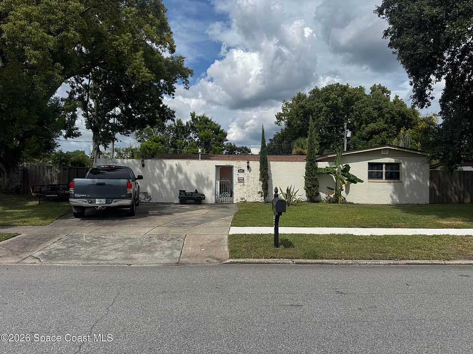 1st image of 8303 Calais Cir
