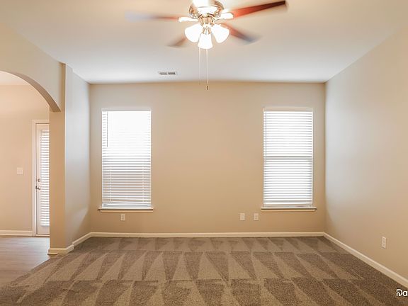 4th image of 7105 Creeksong Dr