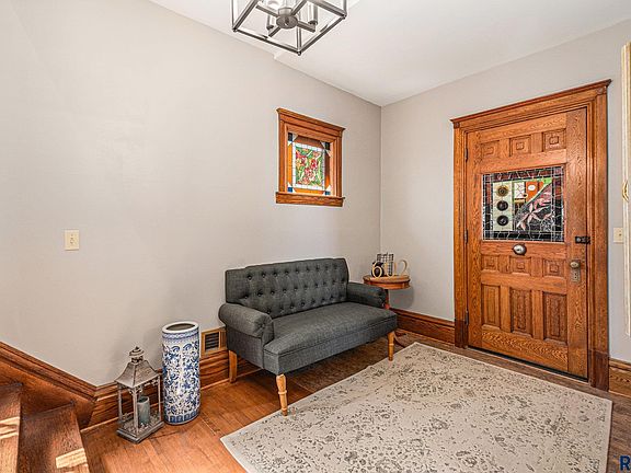 5th image of 602 N Freeman Ave
