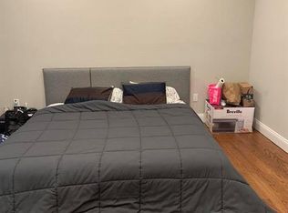 225 W 262nd St, Bronx, NY 10471