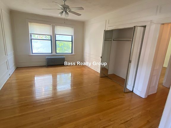 2nd image of 5114 S Blackstone Ave #A7
