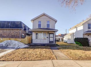 223 3rd Ave S, Clinton, IA 52732