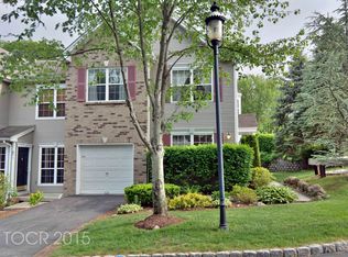 470 Mahogany Ct, Mahwah, NJ 07430