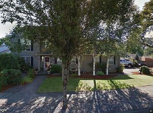 19346 Spring Valley Dr, Oregon City, OR 97045