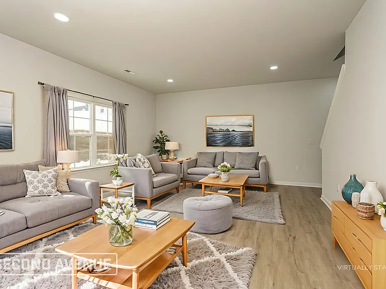 486 Everidge Rd — Photo 2