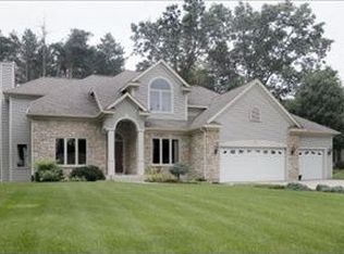 5792 Rolling Pines Ct, Kalamazoo, MI 49009