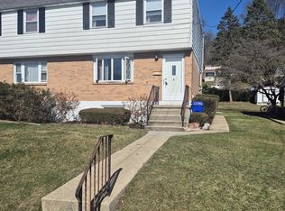 3535 Chestnut St, Laureldale, PA 19605