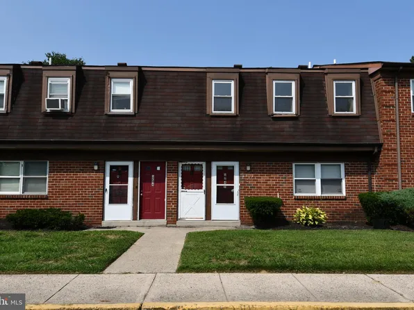 1242 Liberte Ct, Burlington, NJ 08016