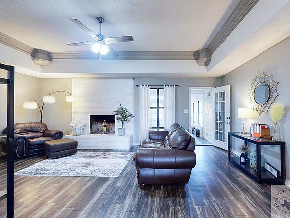 4th image of 4806 Sanderson Ln