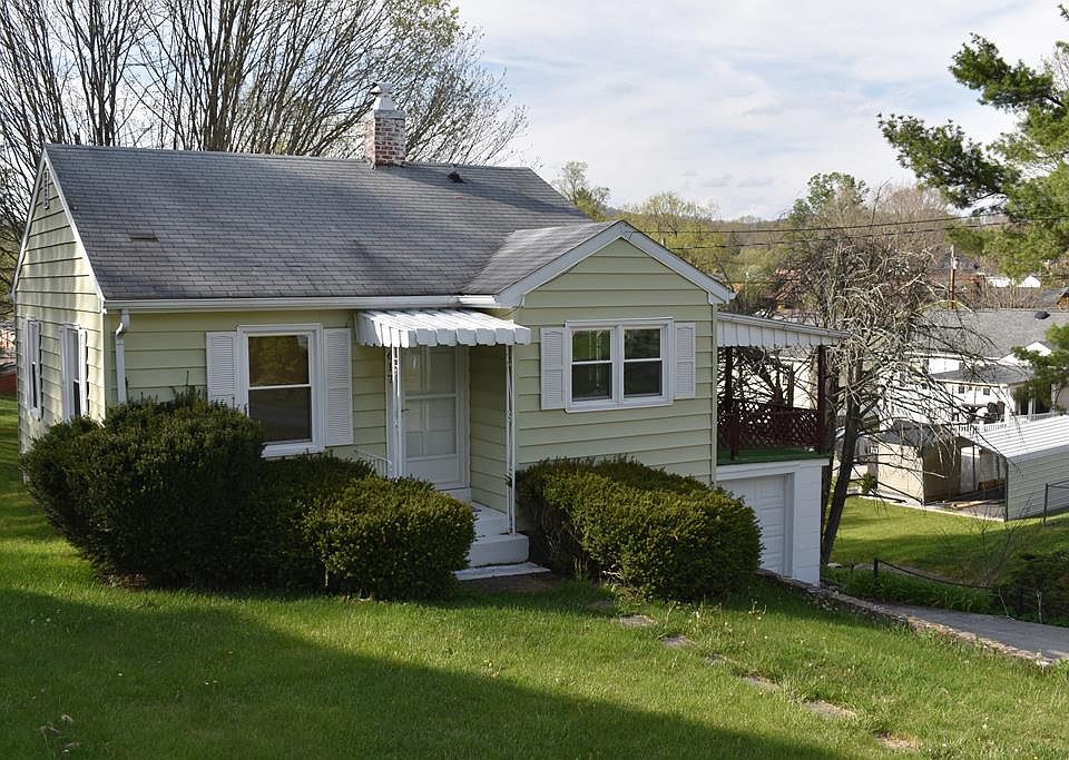 2nd image of 617 Longview Ave