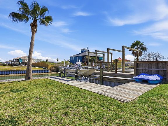 5th image of 129 Copano Cove Rd