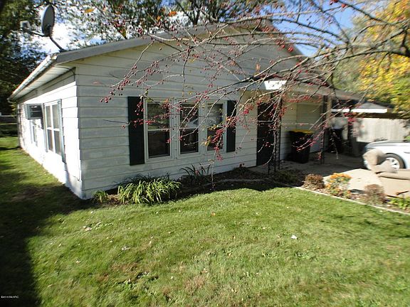 2nd image of 304 Hillview Ave