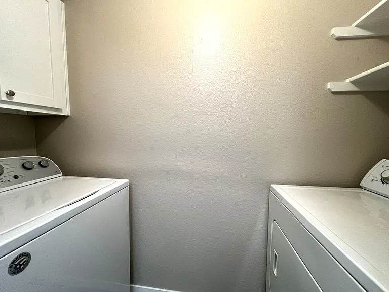 950 Seven Hills Dr #122 — Photo 7