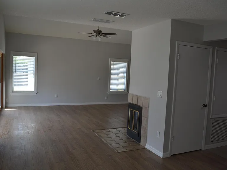 489 Amethyst Way — Photo 19