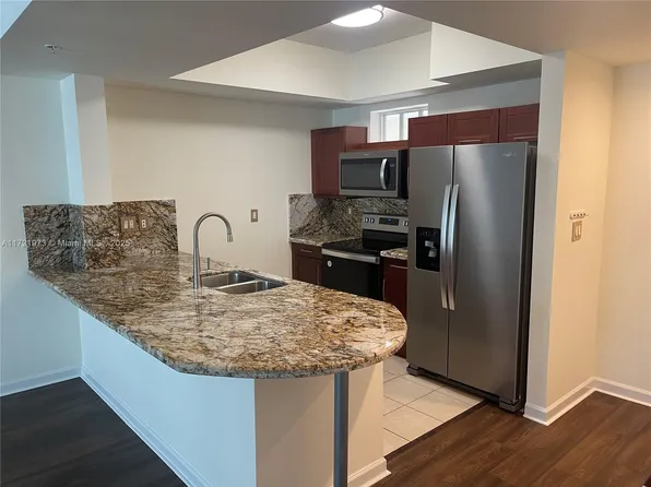 7280 SW 89th St Unit D603, Miami, FL 33156