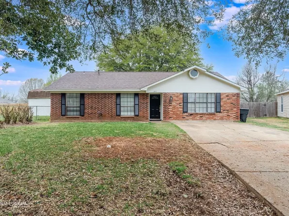 2211 General York Cir, Bossier City, LA 71112