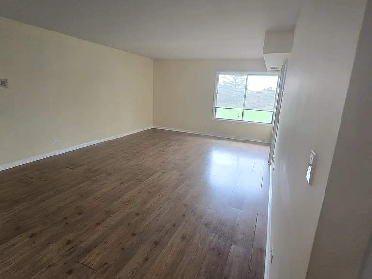 1415 N Sterling Ave #202 — Photo 2
