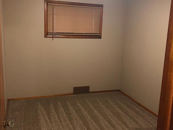 5th image of 1602 Country Club Ave