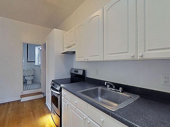5th image of 693 9th Ave APT 5r