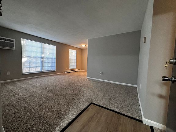 3rd image of 1276 Sanlor Ave APT 2