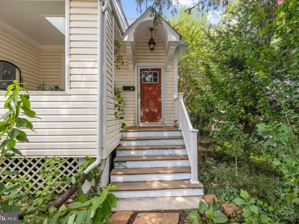 417 N Bend Rd, Baltimore, MD 21229