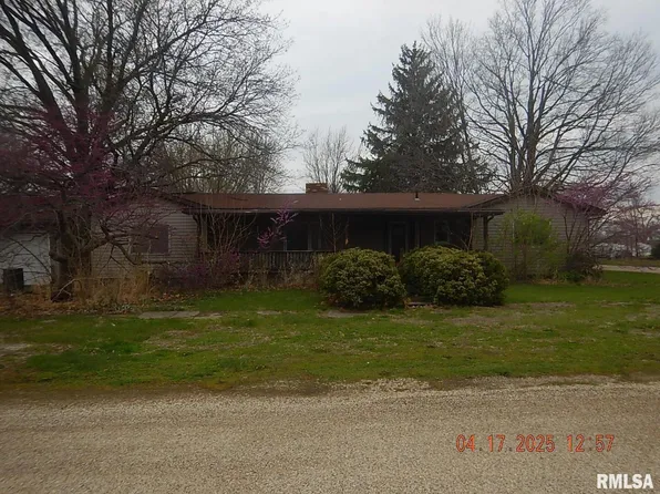 209 Jackson St, La Fayette, IL 61449