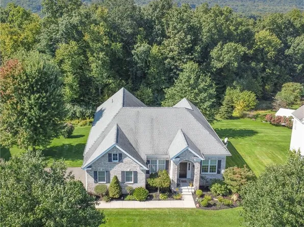 74 Vista Way, Bloomfield, CT 06002