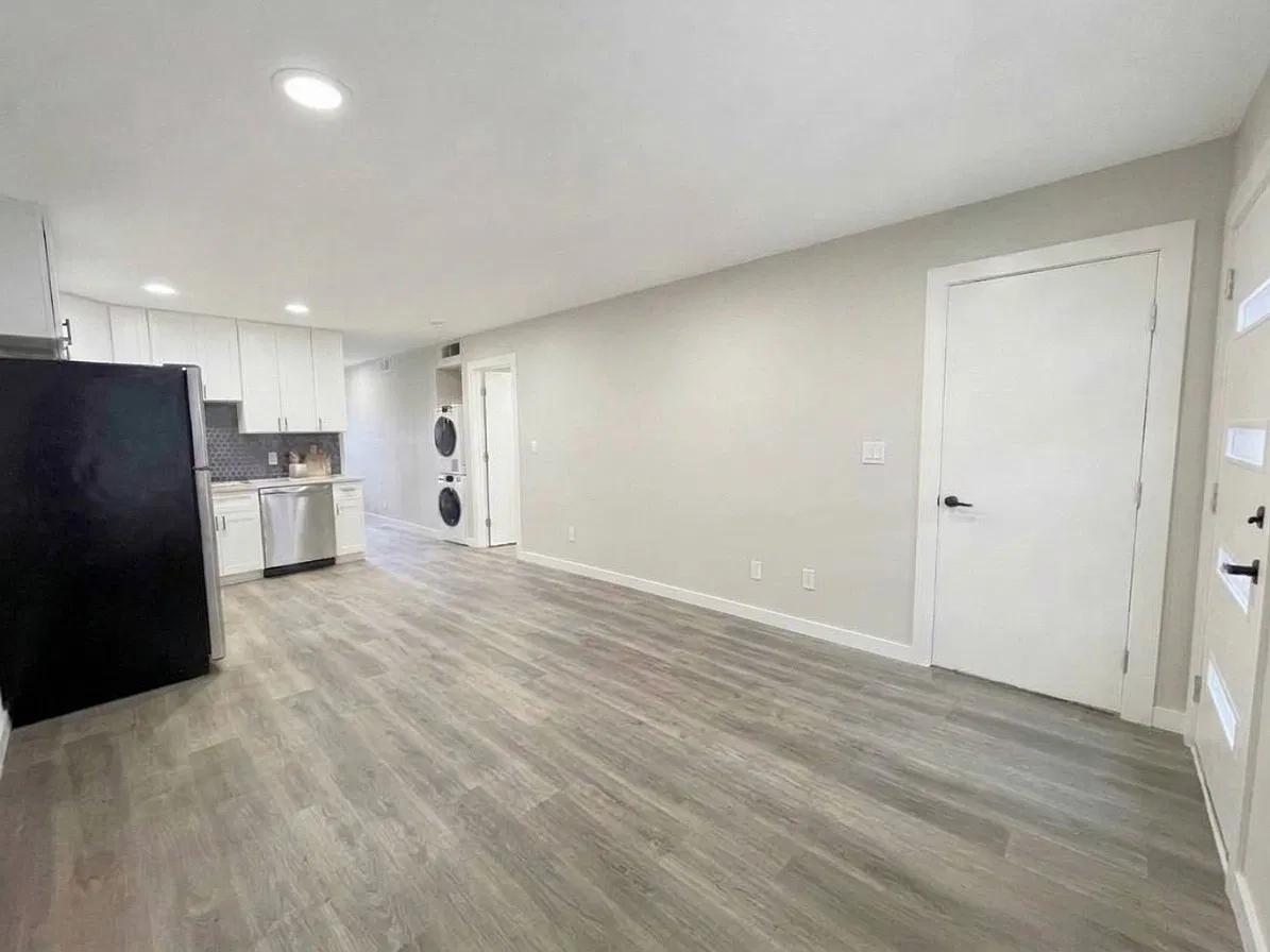 2 bed, 900 sqft, $1,795 — Photo 4