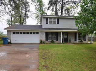 1611 Harmon Dr, Benton, AR 72015