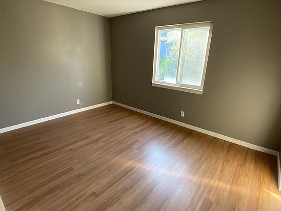 5th image of 11543 E Lexington Ave APT 7