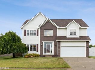 3512 82nd St, Urbandale, IA 50322