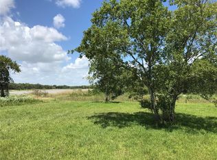 2810 Oakwood Shores Dr, Richwood, TX 77515