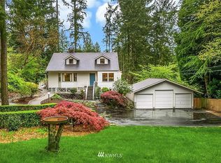 18443 40th Pl NE, Lake Forest Park, WA 98155