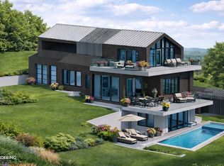 46 Three Mile Harbor Hc Rd, East Hampton, NY 11937