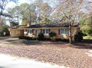 93 S Union St, Hawkinsville, GA 31036