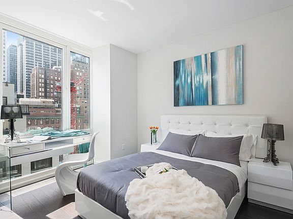 3rd image of 235 E 44th St APT 11B