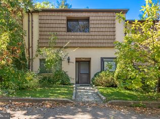 8036 Jenkintown Rd, Cheltenham, PA 19012