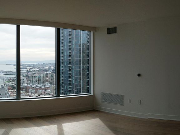 5th image of 201 Folsom St APT 35D
