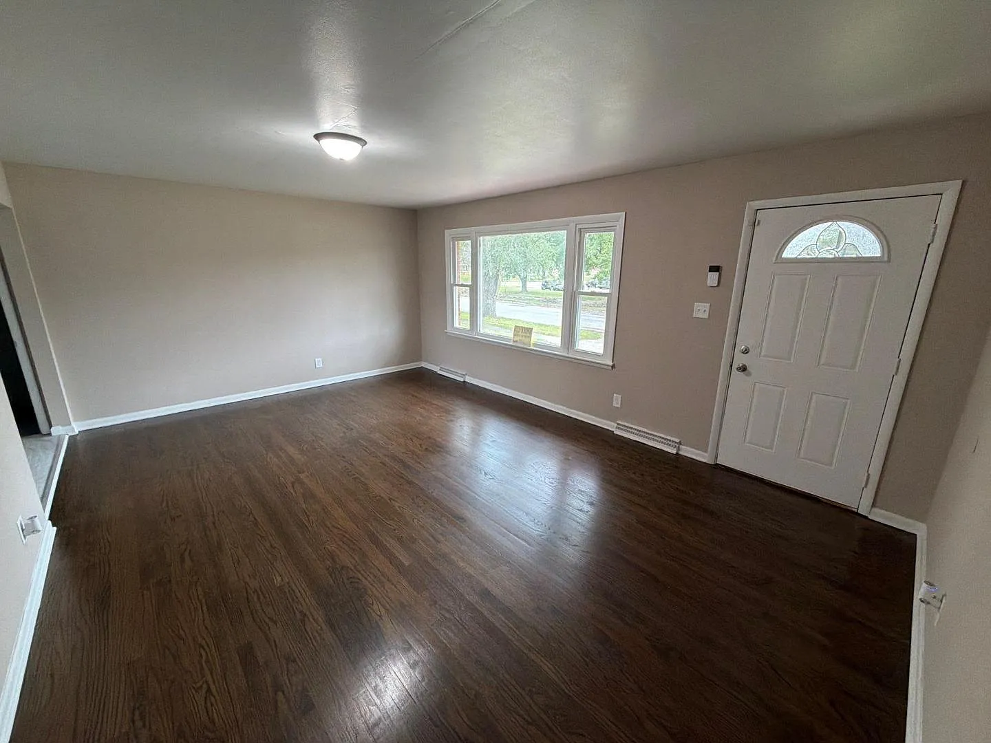5265 Connecticut St — Photo 3