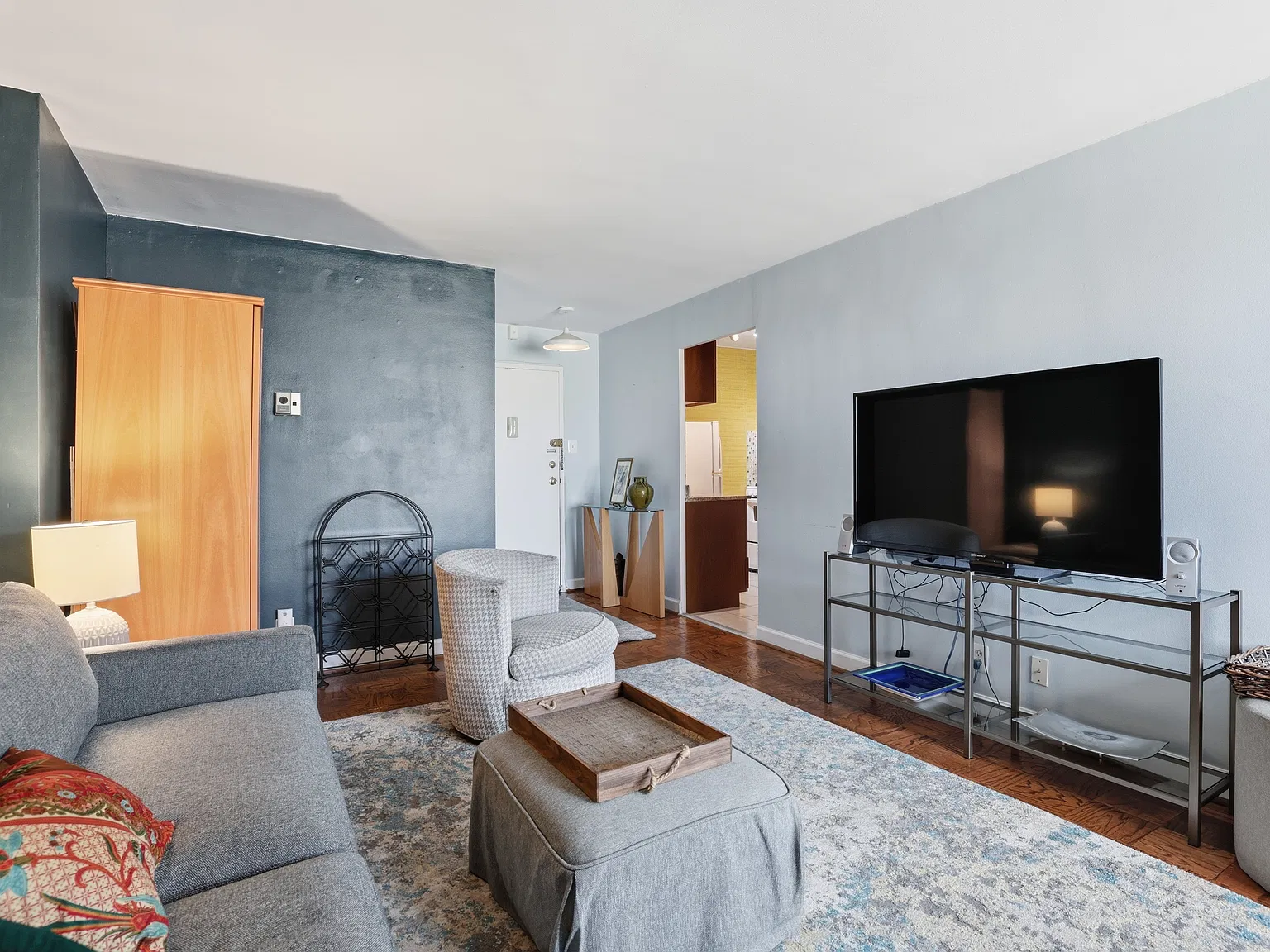1 bed, 550 sqft, $2,395 — Photo 4