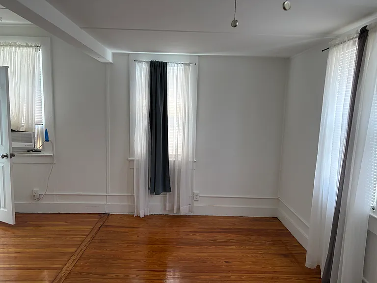 1912 Arthur St #B — Photo 7
