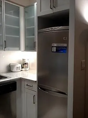 Rented by RELO REDAC INC. | media 17