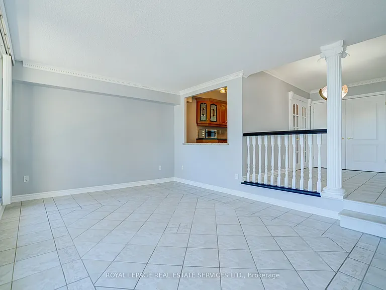 250 Scarlett Rd #206 — Photo 10