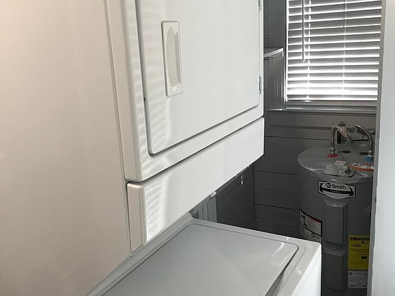 3rd image of 1808 Alvin St