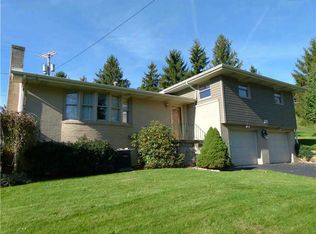 128 Kerr Rd, New Kensington, PA 15068