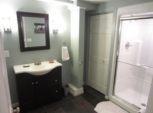 1520 Highlandview Dr, West Bend, WI 53095