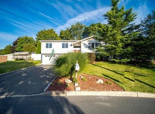 40 Walter Dr, Stony Pt, NY 10980