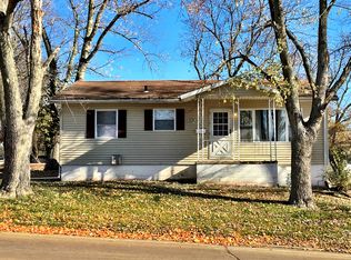 62 Medial Dr, Decatur, IL 62521