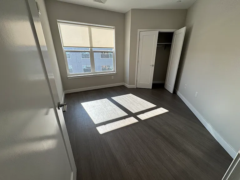 Hillside Residence — Photo 28